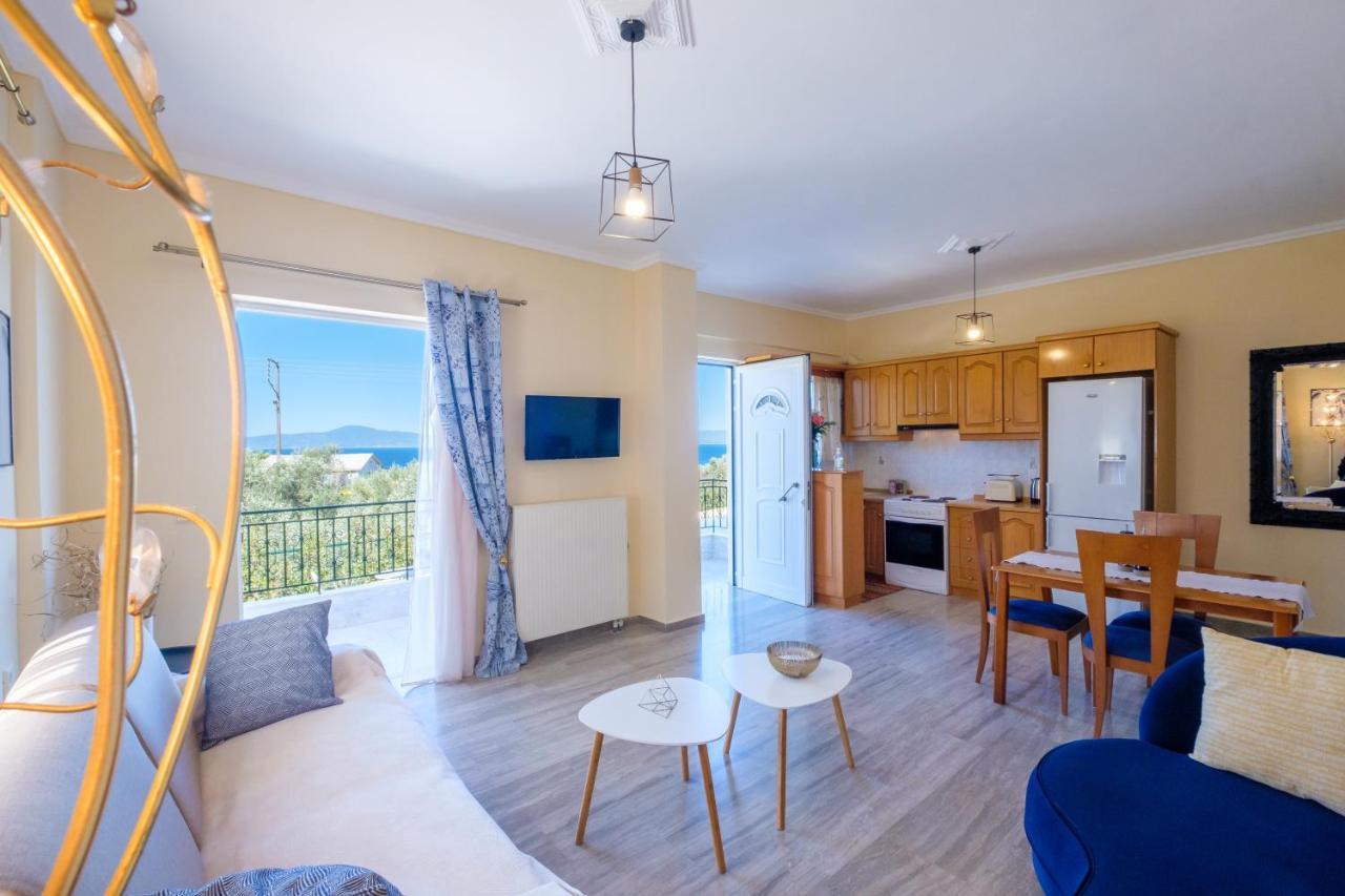 Almyros Aktis Mountain And Sea Apartment Каламата Екстериор снимка