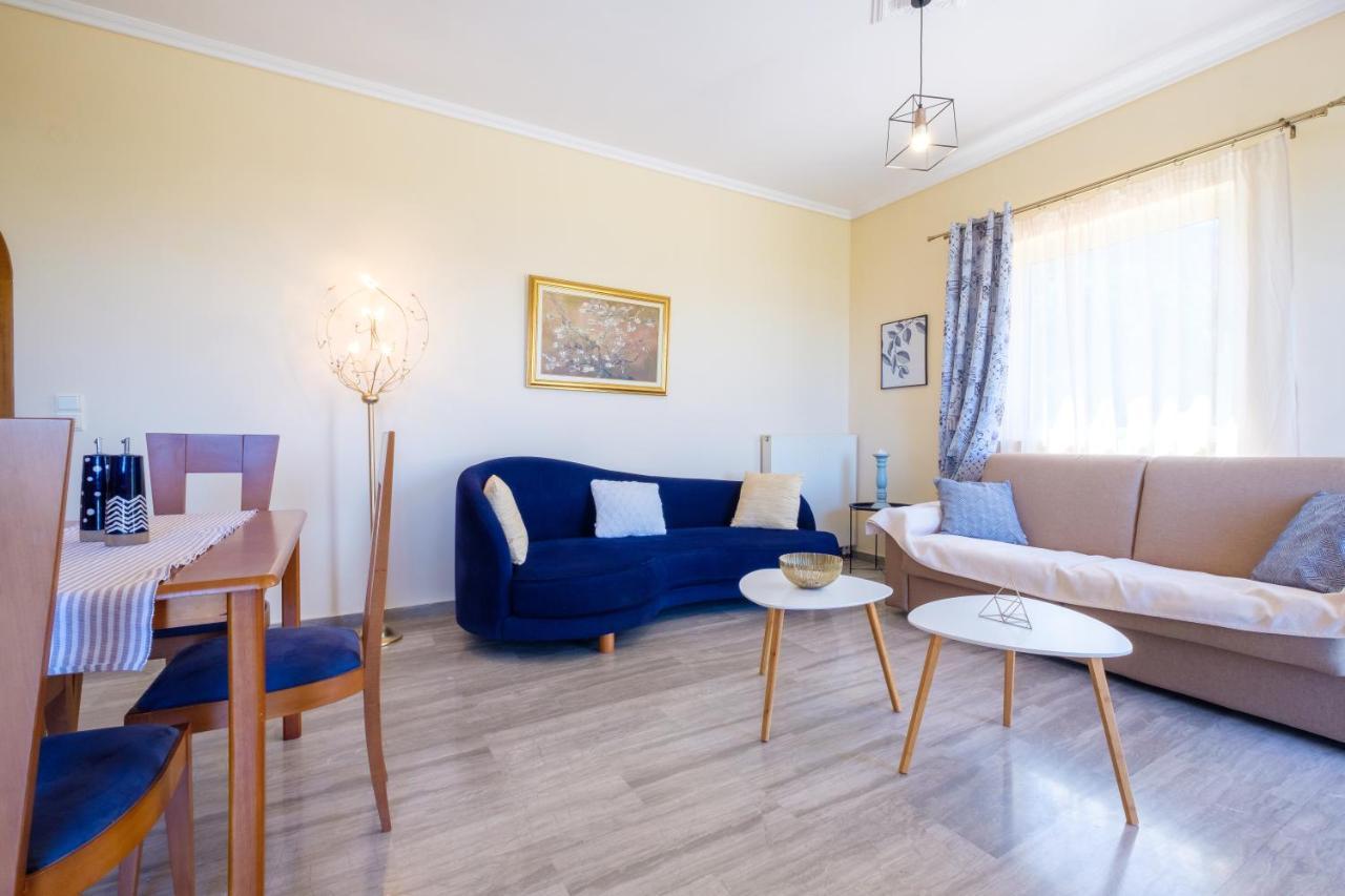 Almyros Aktis Mountain And Sea Apartment Каламата Екстериор снимка